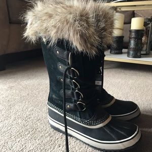 NWT Sorel Joan of Arctic boots size 9